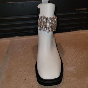 Karl Lagerfield-Size 6